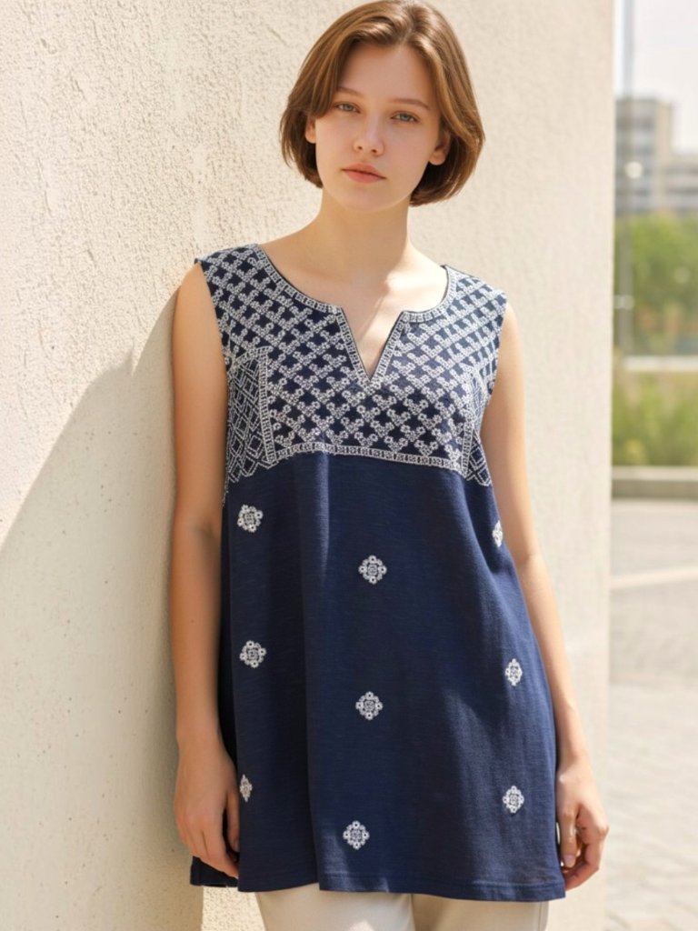 Beachlunchlounge Dark Blue Embroidered Notch Neck Sleeveless Blouse Size Xl Euc